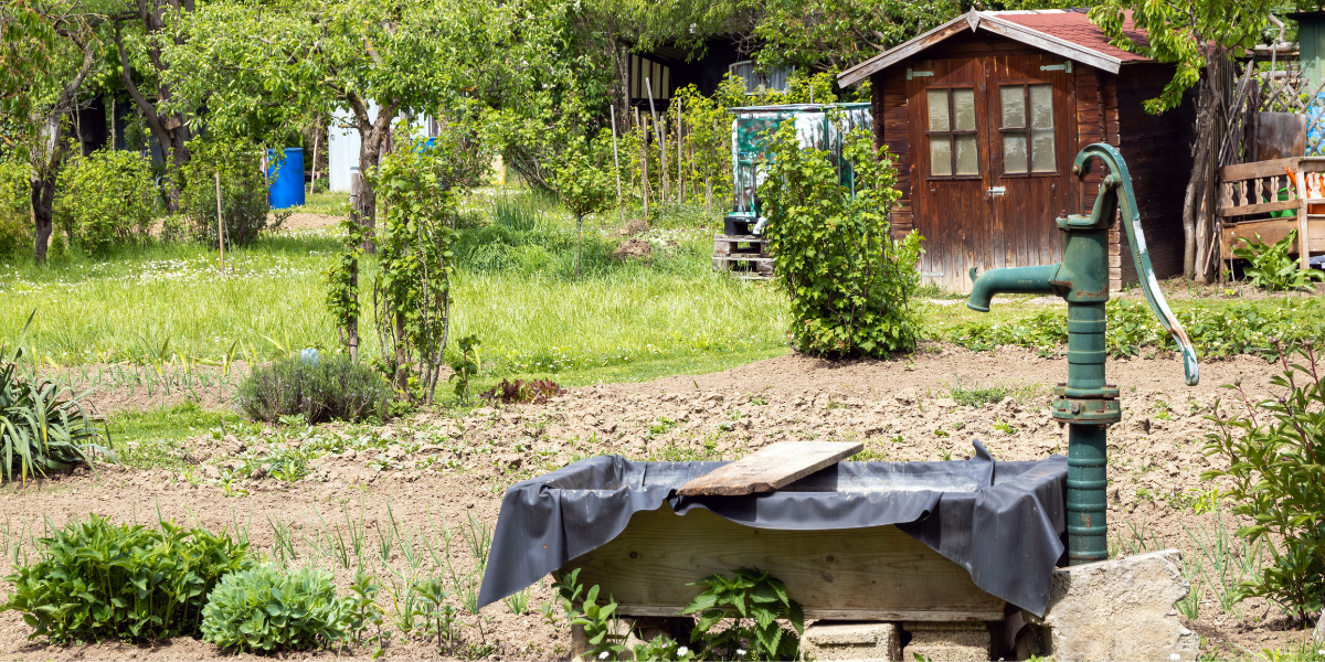Allotment water pump